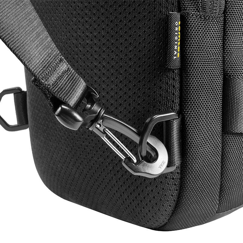 34558_3 Sling Bag 7L / 14'' Tomtoc Navigator-T24 (black) - Slika 3